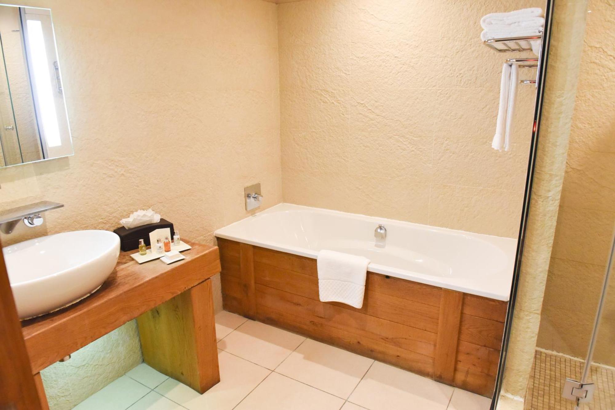 Glenskirlie Castle Hotel Banknock Екстер'єр фото