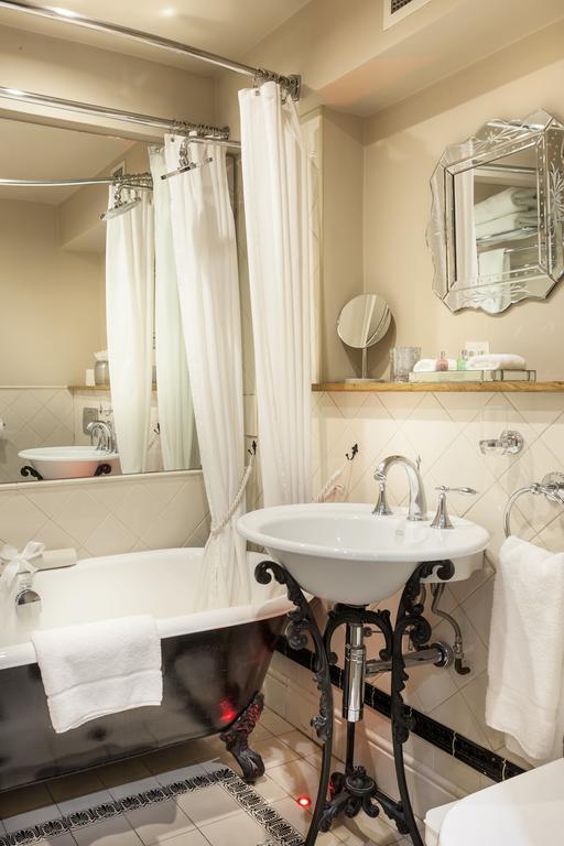Glenskirlie Castle Hotel Banknock Екстер'єр фото
