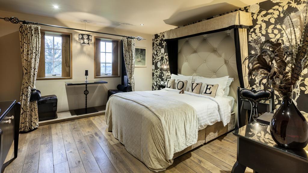 Glenskirlie Castle Hotel Banknock Екстер'єр фото